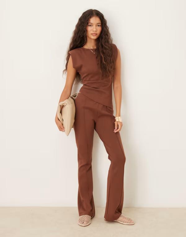 エイソス レディース ボトムス カジュアルパンツ パンツ ASOS DESIGN mid rise skinny flare interlock pants - part of a set Chocolate チョコレート