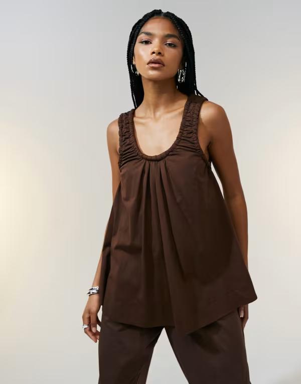 エイソス レディース トップス シャツ ギャザー ASOS DESIGN ruched neckline detail tank top in chocolate Choc チョコレート