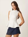 【送料無料】 エイソス レディース Tシャツ トップス ASOS DESIGN scuba high neck top with pleats and peplum hem in white White