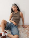 【送料無料】 ウィークデイ レディース ベスト トップス Weekday ribbed tank top in dark mole DARK MOLE