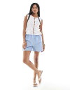 【送料無料】 ストラディバリウス レディース ベスト トップス Stradivarius tie front tank top in white WHITE