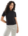 【送料無料】 ブレーブソウル レディース Tシャツ トップス Brave Soul cotton rich short sleeve T-shirt with pocket detail in black Black