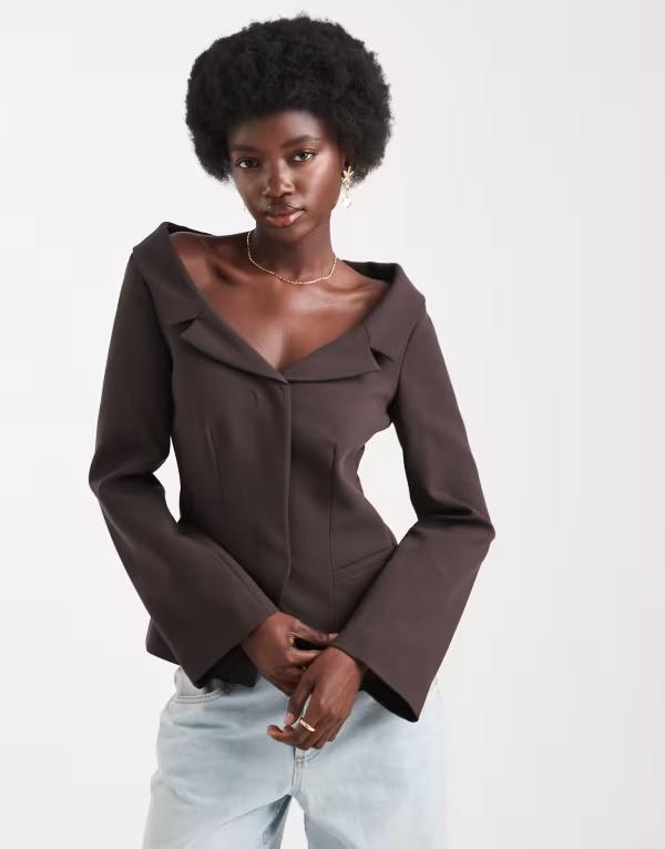 エイソス レディース アウター ジャケット・ブルゾン オフショルダー ブレザー ASOS DESIGN tailored off-shoulder blazer in chocolate Chocolate チョコレート