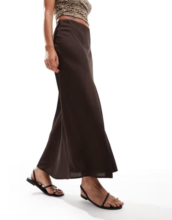ヴィラ レディース ボトムス スカート サテン マキシ Vila satin maxi skirt in chocolate Coffee Bean コーヒー