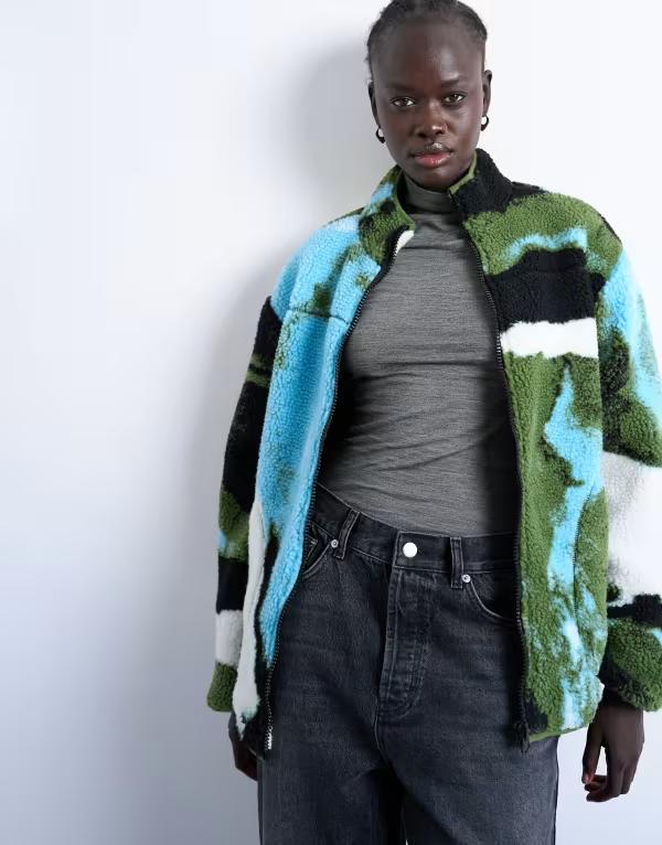 トップショップ レディース アウター ジャケット・ブルゾン プリント フリース ジャケット Topshop abstract trend printed borg fleece jacket in multi multi マルチカラー