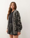 【送料無料】 ノイジーメイ レディース カーディガン アウター Noisy May brushed knit leopard cardigan in gray ...