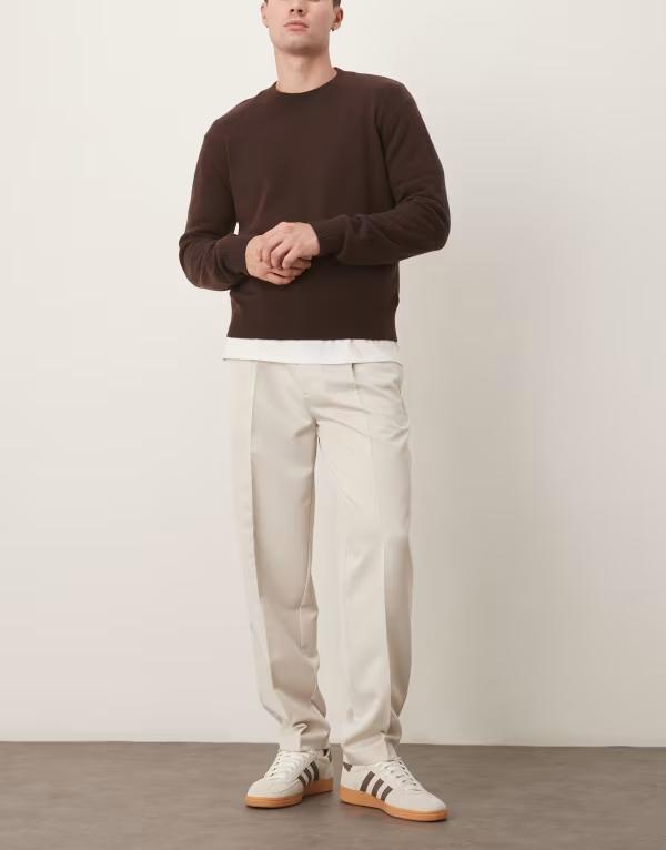 【送料無料】 エイソス メンズ カジュアルパンツ ボトムス ASOS DESIGN oversized tapered dress pants with front pleats in ecru ECRU