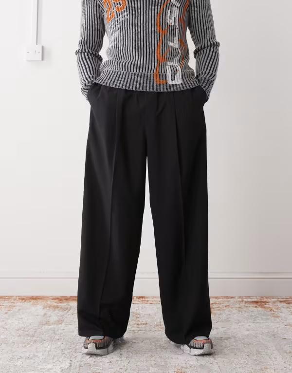 ウィークデイ メンズ ボトムス カジュアルパンツ パンツ Weekday oversized tailored pants with elastic waistband Black ブラック