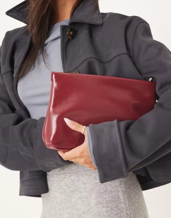 エイソス レディース バッグ クラッチバッグ ASOS DESIGN zip top clutch bag Burgundy バーガンディ