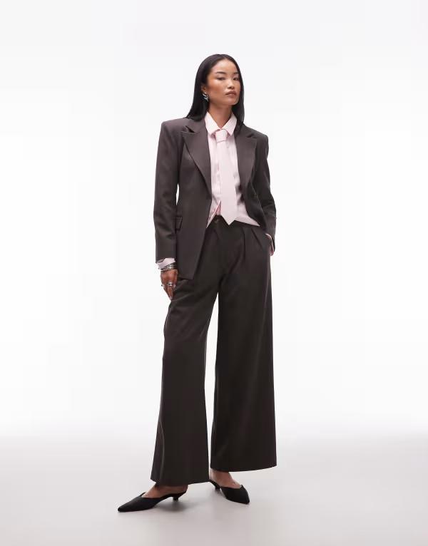 エイソス レディース ボトムス カジュアルパンツ ハイウエスト パンツ ASOS DESIGN tailored high waist pleat front pants in chocolate Chocolate チョコレート