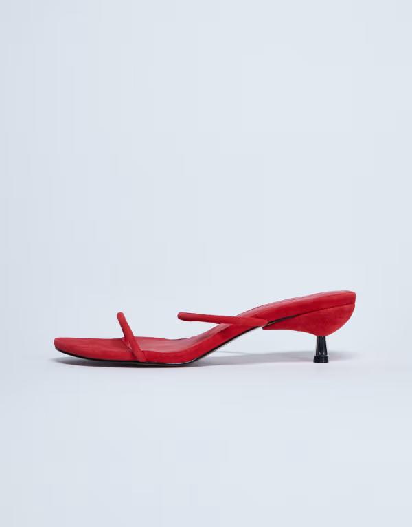 【送料無料】 トップショップ レディース サンダル シューズ Topshop Ada suede kitten heel mules in ..