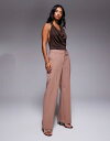 【送料無料】 エイソス レディース カジュアルパンツ ボトムス ASOS DESIGN Petite tailored slim straight pants in mocha Mocha