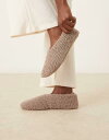 【送料無料】 エイソス レディース サンダル シューズ ASOS DESIGN Zakki ribbed teddy slippers in gray Gray Ribbed Borg