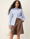 【送料無料】 エイソス レディース ハーフパンツ・ショーツ ボトムス ASOS DESIGN leather look longline pleat front safari shorts in brown brown