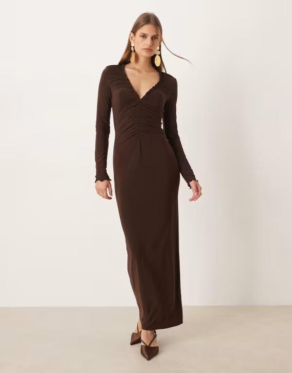 エイソス レディース トップス ワンピース マキシワンピース ギャザー マキシ ASOS DESIGN long sleeve ruched front maxi dress in chocolate Chocolate チョコレート