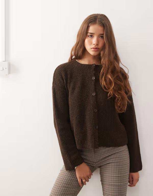 リクレイム ヴィンテージ レディース アウター カーディガン Reclaimed Vintage boxy cardigan in chocolate Brown ブラウン