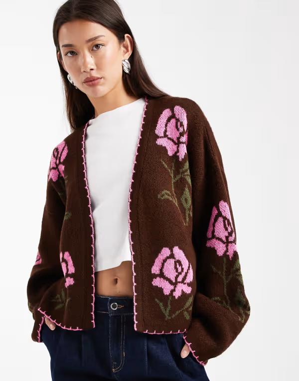 ミスセルフフリッジ レディース アウター カーディガン フラワー柄 フラワー Miss Selfridge floral blanket stitch cardigan in chocolate Chocolate チョコレート