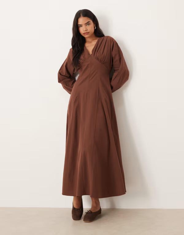 エイソス レディース トップス ワンピース Vネック マキシワンピース マキシ ASOS DESIGN long sleeve v neck poplin maxi dress in chocolate Chocolate チョコレート
