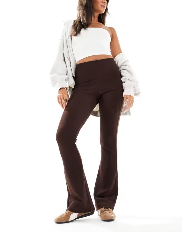 エイソス レディース ボトムス カジュアルパンツ パンツ ASOS DESIGN heavyweight rib flared pants in chocolate Chocolate チョコレート