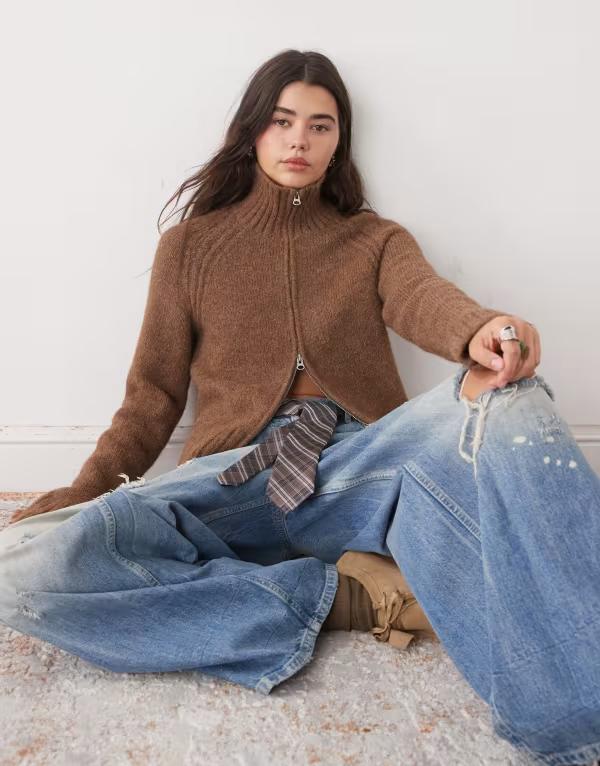 ウィークデイ レディース アウター カーディガン ウール ニット Weekday wool blend hairy knit zip up..