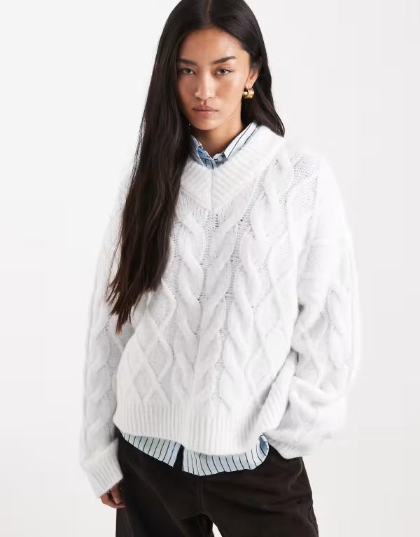 エイソス レディース アウター ニット・セーター Vネック セーター ASOS DESIGN boxy high V-neck cable sweater in cream Cream クリーム(4)