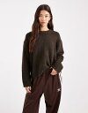 【送料無料】 エイソス レディース ニット・セーター アウター ASOS DESIGN boxy boucle crew neck sweater in chocolate Chocolate