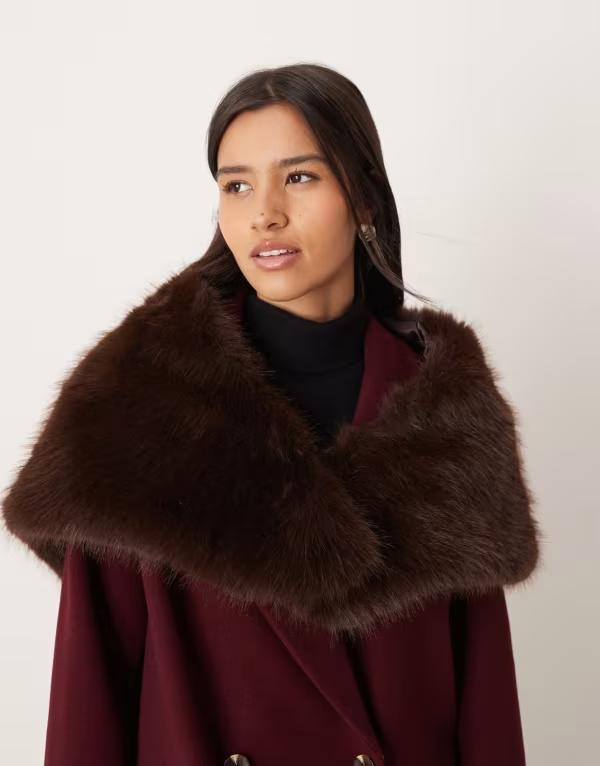 エイソス レディース アクセサリー マフラー・ストール・スカーフ ASOS DESIGN faux-fur triangle scarf in chocolate Chocolate チョコレート