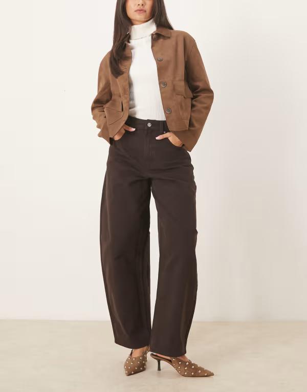 エイソス レディース ボトムス デニムパンツ ハイウエスト ジーンズ ASOS DESIGN high waist barrel jeans in chocolate Chocolate チョコレート