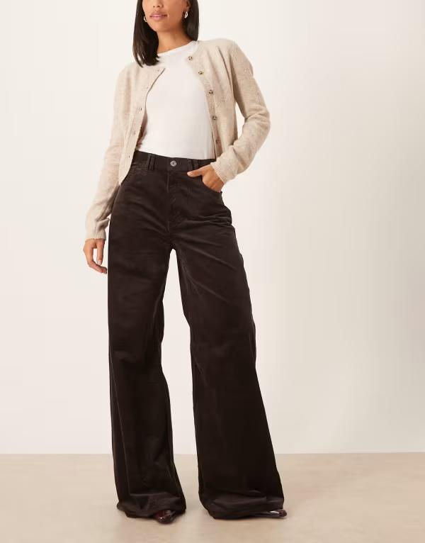 マンゴ レディース ボトムス デニムパンツ ワイドレッグ コットン ジーンズ Mango Carmenp 100% cotton cord wide leg jeans in chocolate チョコレート