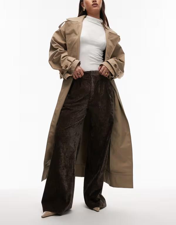 エイソス レディース ボトムス カジュアルパンツ ワイドレッグ ベルベット ASOS DESIGN textured velvetailored wide leg pants in chocolate チョコレート