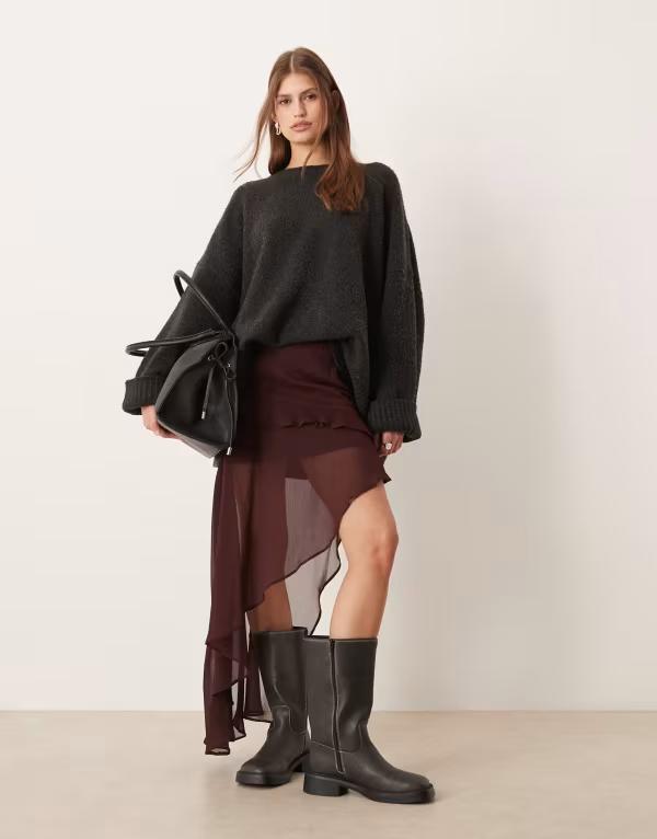 エイソス レディース ボトムスカート アシンメトリー フリル ASOS DESIGN asymmetric ruffle skirt in chocolate チョコレート