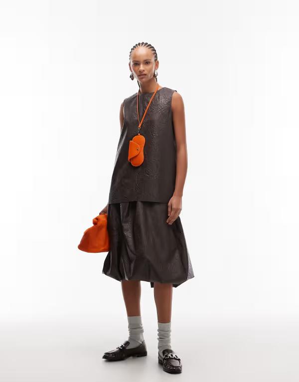 エイソス レディース ボトムスカート レザー フェイクレザー ASOS DESIGN crinkle faux leather bubble skirt in chocolate チョコレート