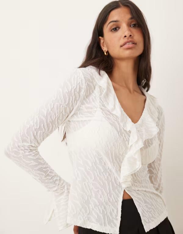 ヴィラ レディース トップス ベスト Vila frill detail top with wide cuffs CLOUDANCER ホワイト