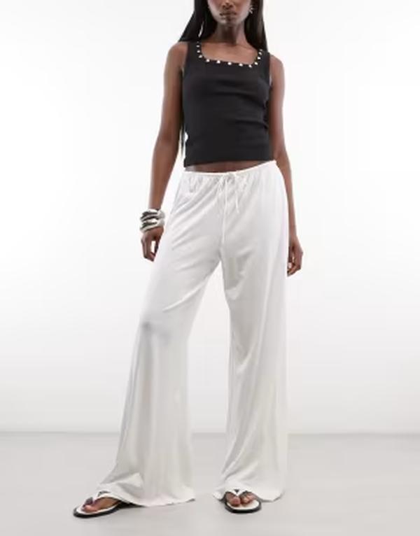 ウィークデイ レディース ボトムス カジュアルパンツ ワイドレッグ ドレープ Weekday wide leg drape pants in off-white Off white オフホワイト
