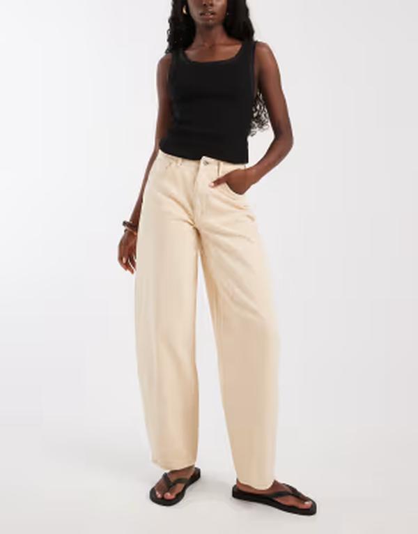 ピーシーズ レディース ボトムス デニムパンツ ハイウエスト ジーンズ PIECES high waist barreleg jeans Ecru エクリュ