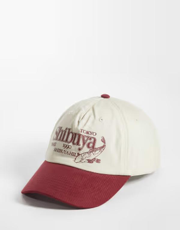 エイソス メンズ アクセサリー 帽子 プリント コントラスト キャップ グラフィック ASOS DESIGN printed graphicontrast peak cap in washed Burgundy バーガンディ