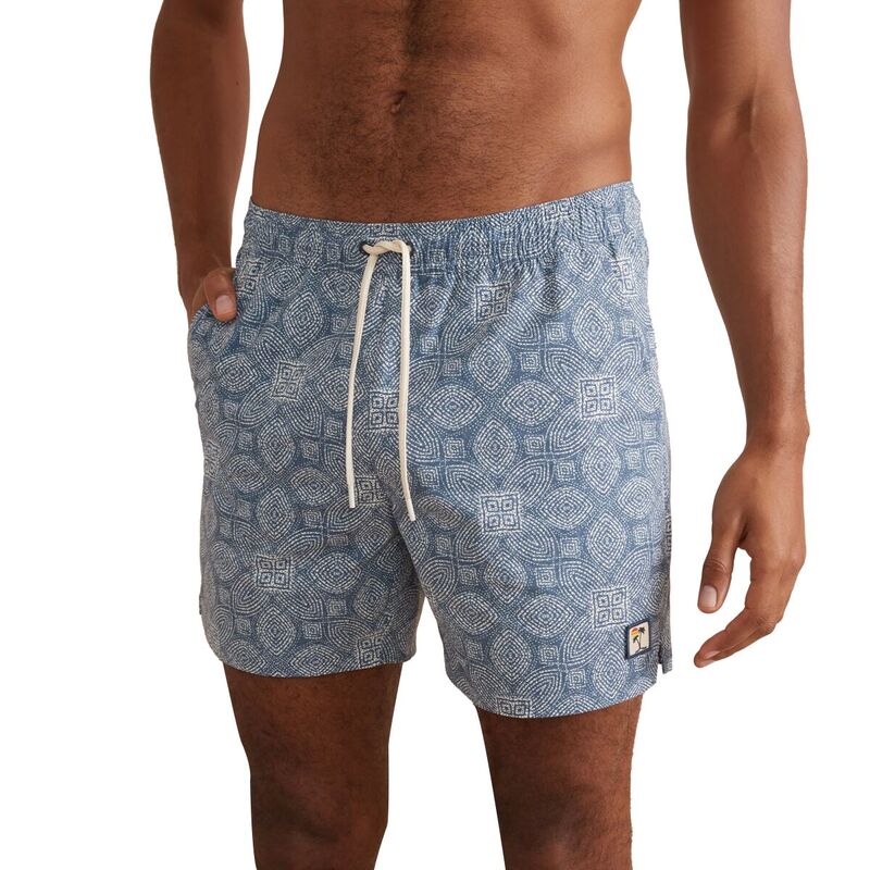 【送料無料】 マリーン レイヤー メンズ ハーフパンツ・ショーツ 水着 Mechanical Stretch Swim Trunk - Men's Blue Bandana Print