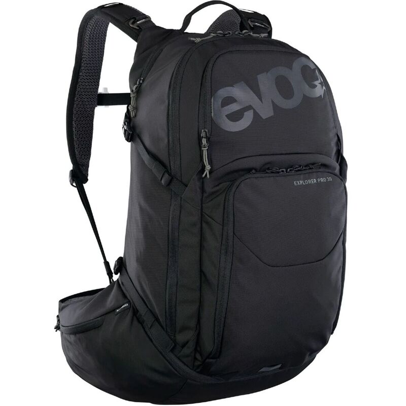 ■ブランド Evoc (イーボック)■商品名 Explorer Pro 30L Backpack■商品は海外よりお取り寄せの商品となりますので、お届けまで10日-3週間前後お時間頂いております。 ■ブランド・商品・デザインによって大きな差異がある場合があります。 ■あくまで平均的なサイズ表ですので「目安」として参考にしてください。 ■お届けの商品は1枚目のお写真となります。色展開がある場合、2枚目以降は参考画像となる場合がございます。 ■只今、一部を除くすべて商品につきまして、期間限定で送料無料となります。 ■スマートフォンで商品を見ているお客様につきまして、商品ページに御座います「かごに追加」のボタンを押して頂きますと、お取り寄せが可能なサイズが選択できます。 ※沖縄・離島・一部地域は追加送料(3,300円)が掛かります。