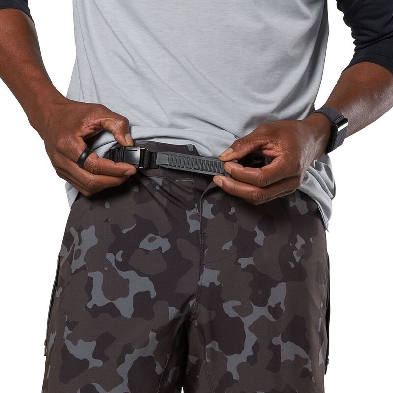 【送料無料】 パールイズミ メンズ ハーフパンツ・ショーツ ボトムス Summit Shell Short - Men's Black Camo