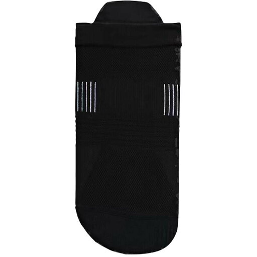 【送料無料】 オン レディース 靴下 アンダーウェア Ultralight Low Sock - Women's Black/White 【送料無料】 オン レディース 靴下 アンダーウェア Ultralight Low Sock - Women's Black/White