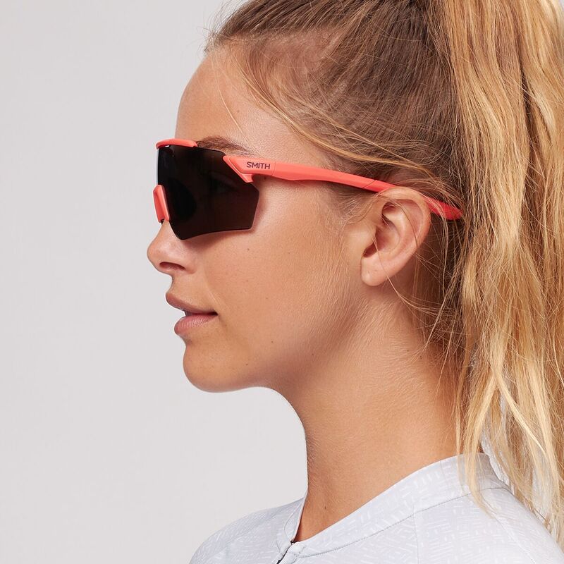 【送料無料】 スミス メンズ サングラス・アイウェア アクセサリー Ruckus ChromaPop Sunglasses Matte Black/ChromaPop Red Mirror