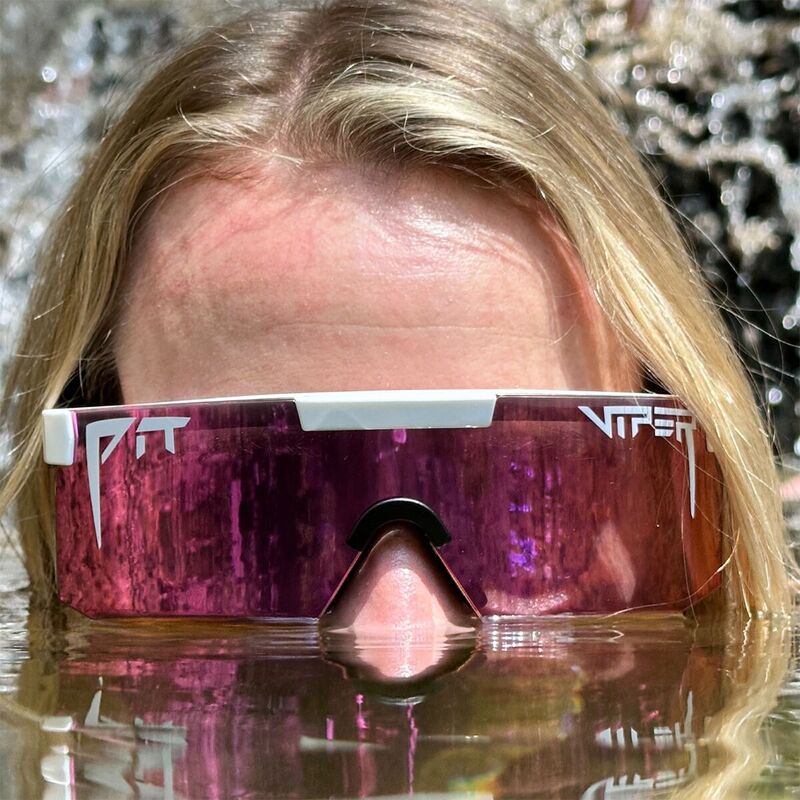 【送料無料】 ピットバイパー メンズ サングラス・アイウェア アクセサリー The Original Photochromic Sunglasses Blacking Out Photochromic Smoke 3