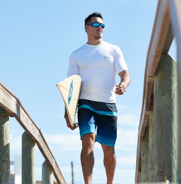 【送料無料】 コスタデルマール レディース サングラス・アイウェア アクセサリー Costa Del Mar Tuna Alley 580G Polarized Sunglasses Black/Blue Mirror