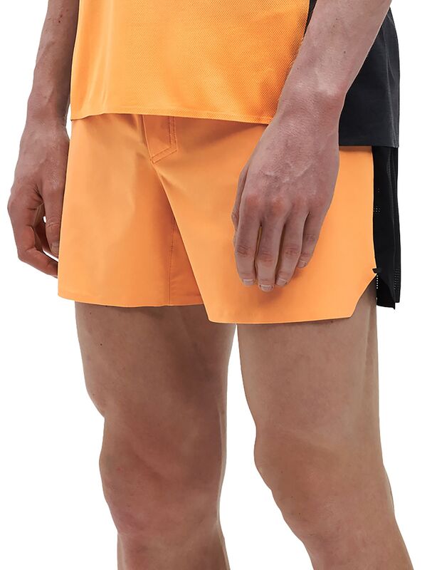 【送料無料】 オンジー メンズ ハーフパンツ・ショーツ ボトムス On Men's 5" Lightweight Shorts Mango
