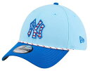 【送料無料】 ニューエラ レディース 帽子 アクセサリー New Era Adult New York Yankees Fourth of July 2025 Light Blue 39Thirty Stretch Fit Hat