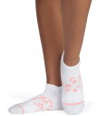 ReVida 楽天市場店で買える「【送料無料】 ボンバス レディース 靴下 アンダーウェア Bombas Womens Performance Golf Ankle Socks White/Pink Lily」の画像です。価格は7,480円になります。
