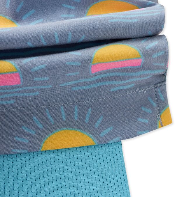 【送料無料】 チャビーズ メンズ ハーフパンツ・ショーツ 水着 Chubbies Men's Classic Lined 5.5" Swim Trunks The Heat Waves/Gray