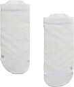 【送料無料】 オンジー メンズ 靴下 アンダーウェア On Men's Performance Low Socks White