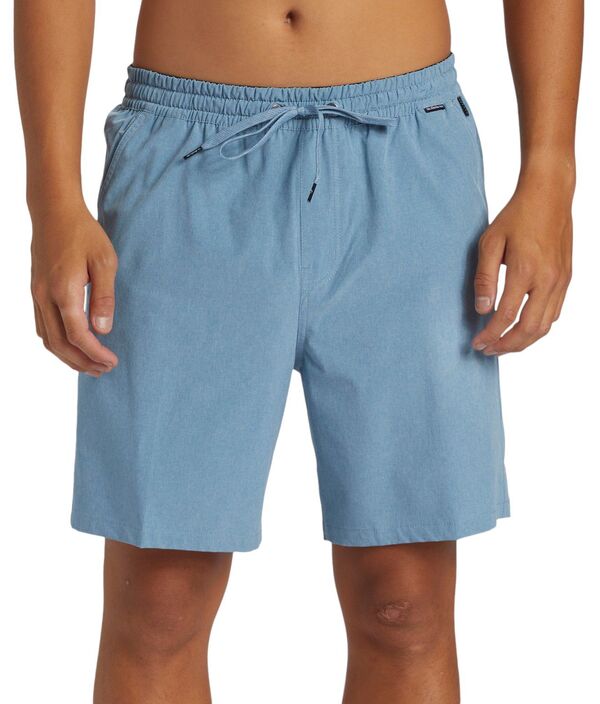 【送料無料】 クイックシルバー メンズ ハーフパンツ・ショーツ 水着 Quiksilver Men's Taxer Heather Amphibian 18 in. Hybrid Shorts Blue Shadow