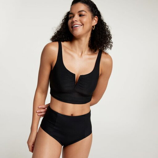 【送料無料】 キャリー レディース トップのみ 水着 CALIA Women's V Notch Ruched Double Scoop Bikini Medium Support Swim Top Pure Black Rib 【送料無料】 キャリー レディース トップのみ 水着 CALIA Women's V Notch Ruched Double Scoop Bikini Medium Support Swim Top Pure Black Rib